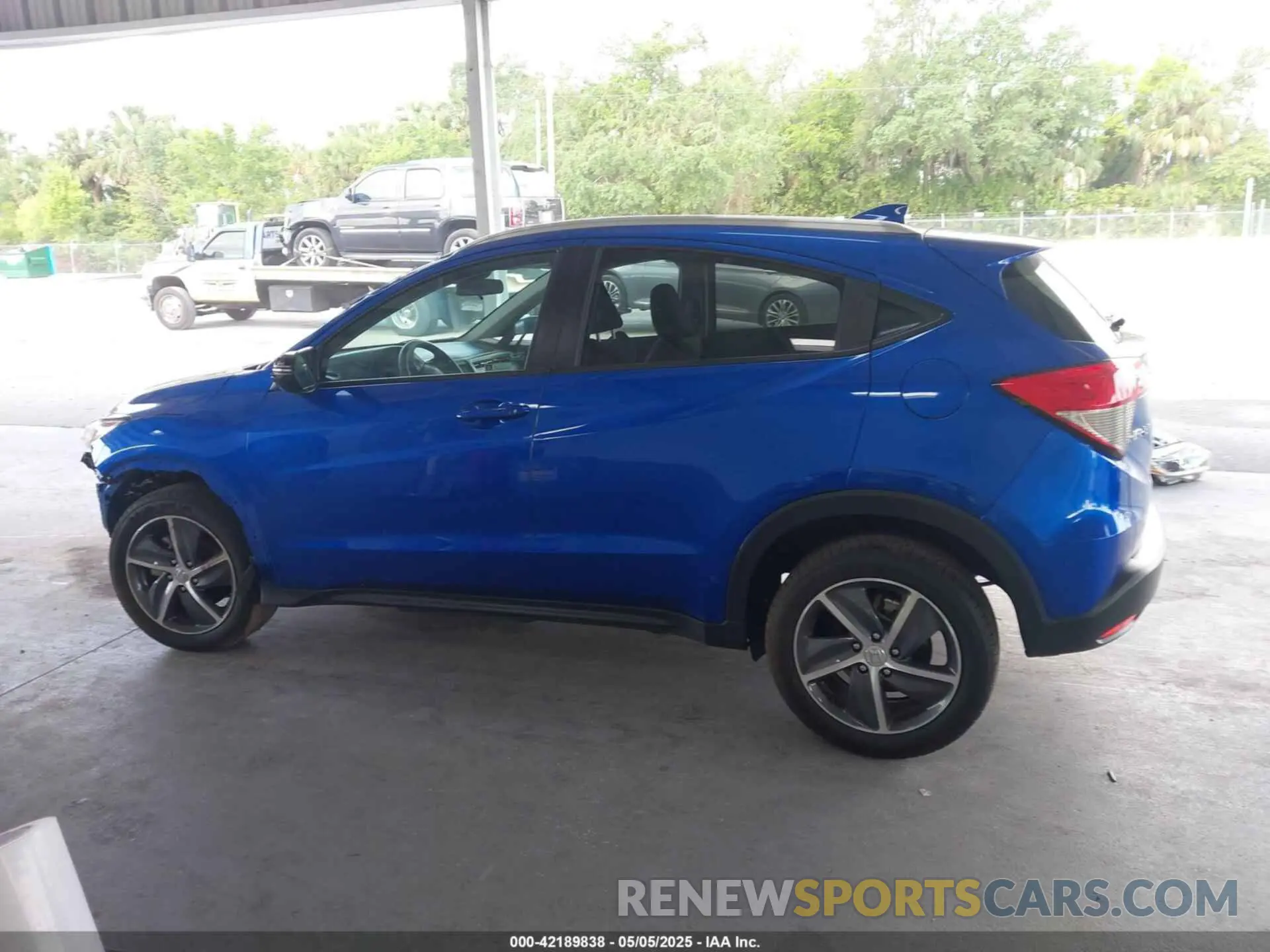 15 Photograph of a damaged car 3CZRU6H57NM757670 HONDA HR-V 2022