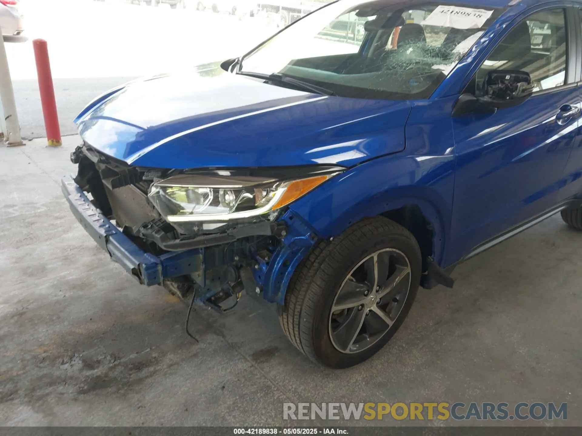 6 Photograph of a damaged car 3CZRU6H57NM757670 HONDA HR-V 2022
