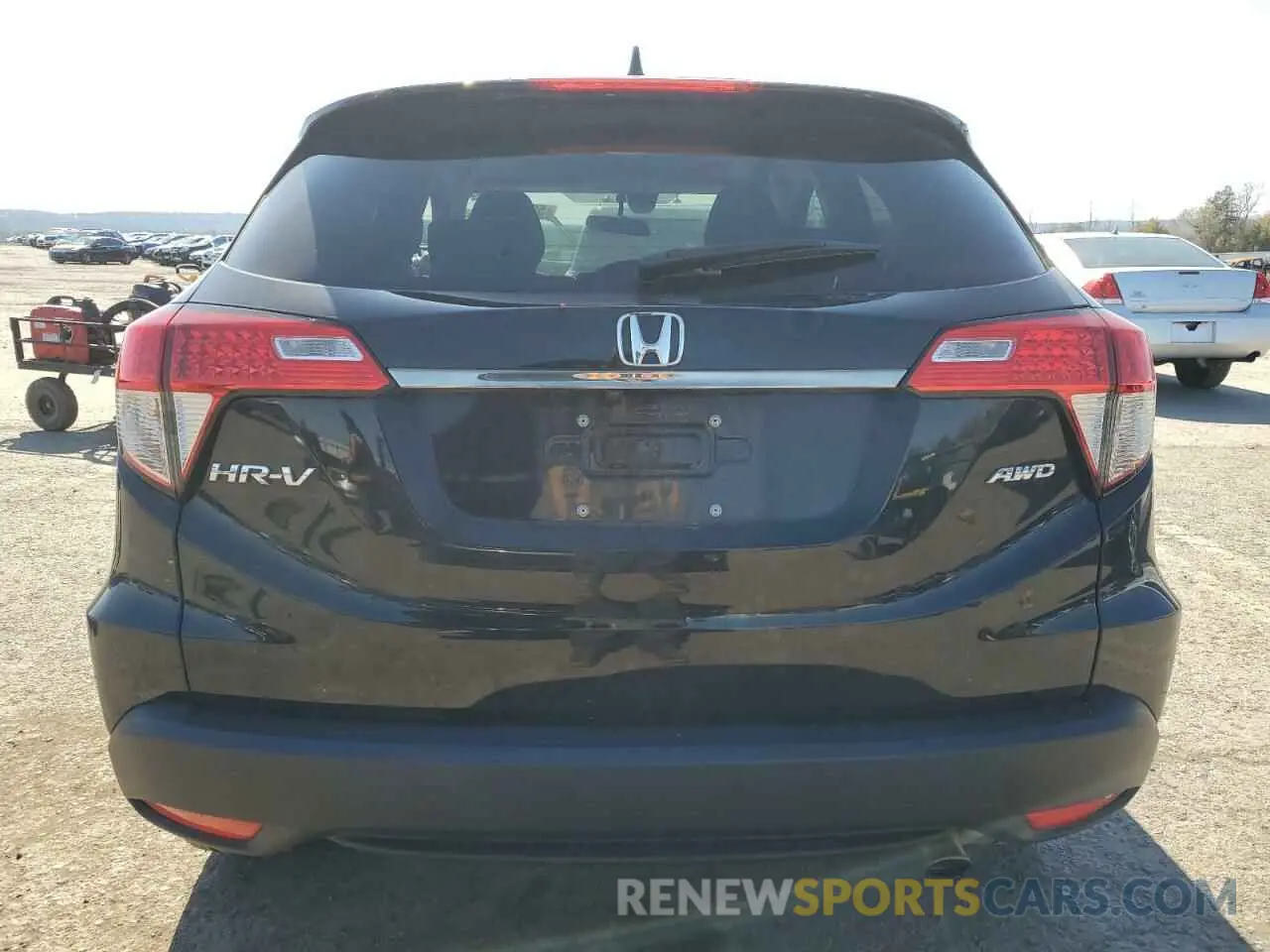 6 Photograph of a damaged car 3CZRU6H57NM763789 HONDA HR-V 2022