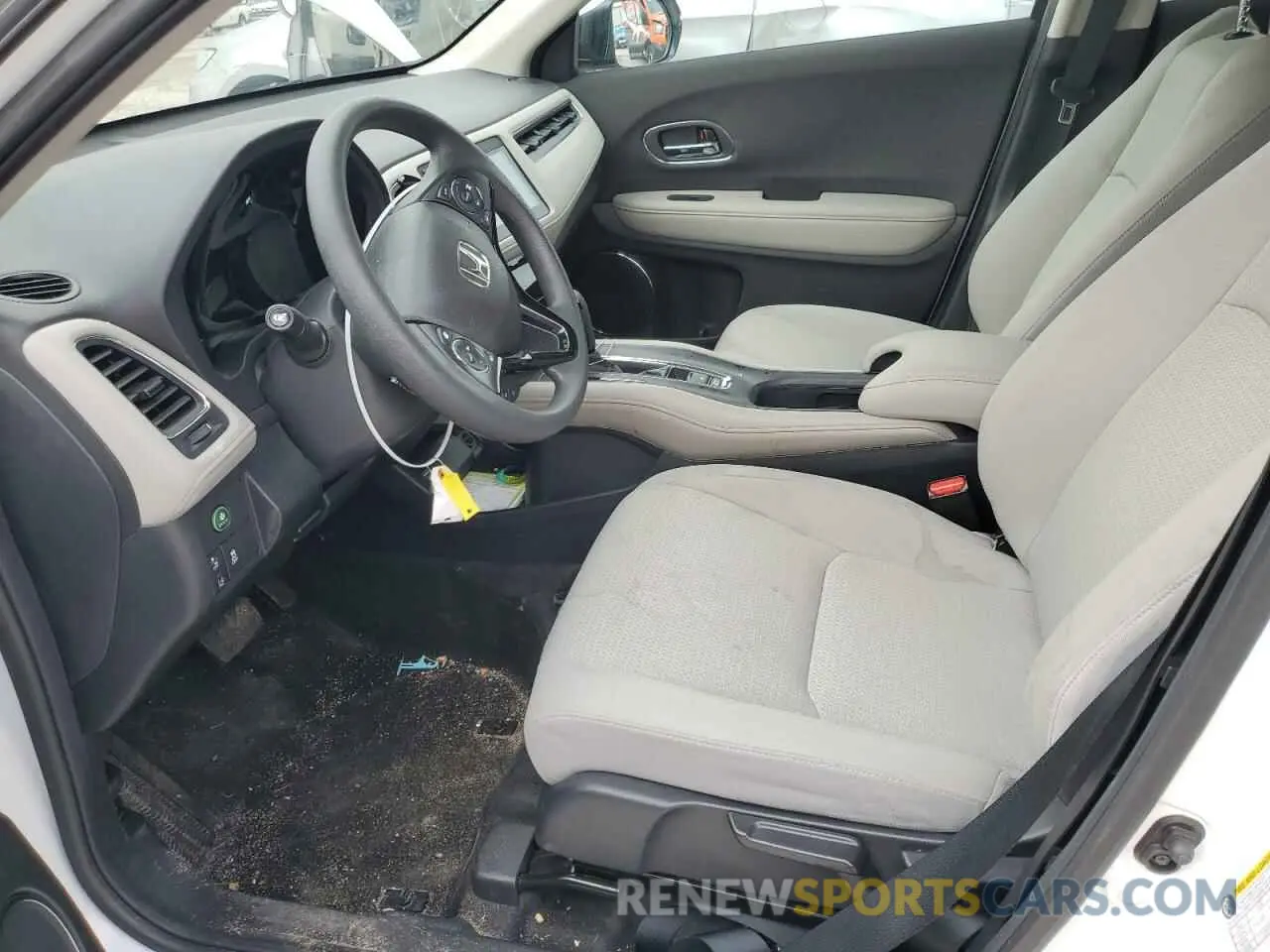 7 Photograph of a damaged car 3CZRU6H58NM702953 HONDA HR-V 2022