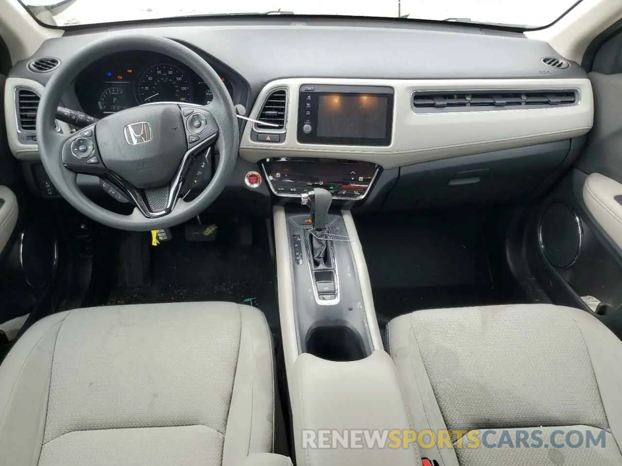8 Photograph of a damaged car 3CZRU6H58NM702953 HONDA HR-V 2022