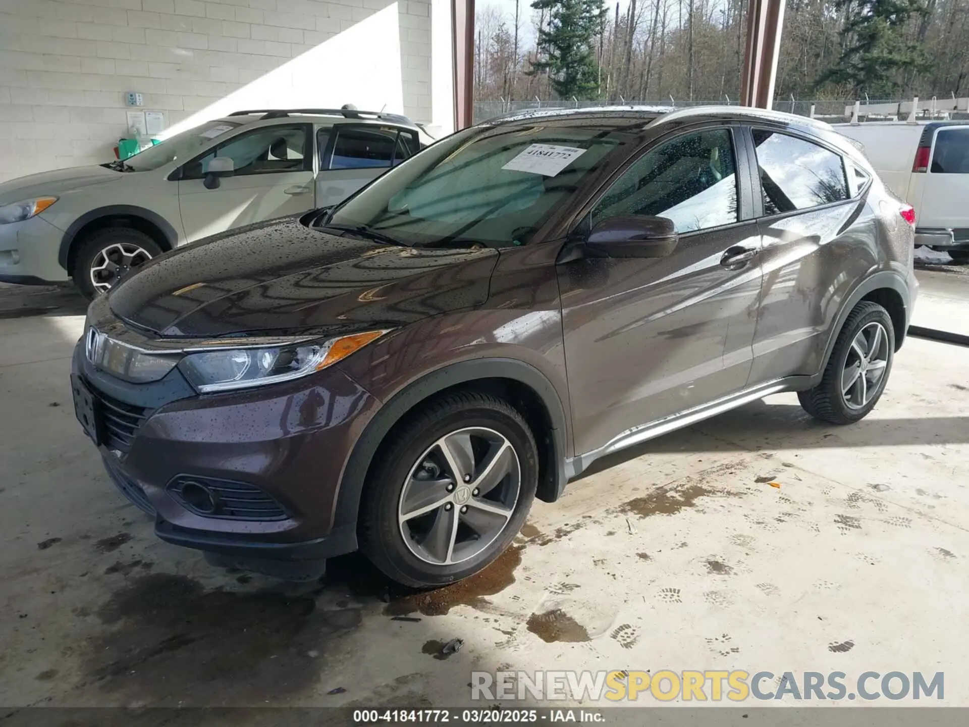 2 Photograph of a damaged car 3CZRU6H58NM705142 HONDA HR-V 2022