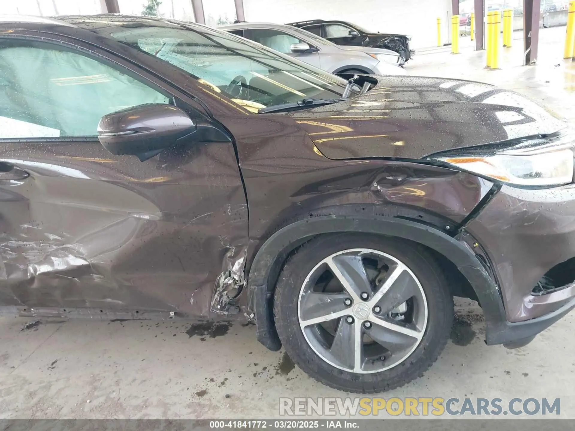 6 Photograph of a damaged car 3CZRU6H58NM705142 HONDA HR-V 2022