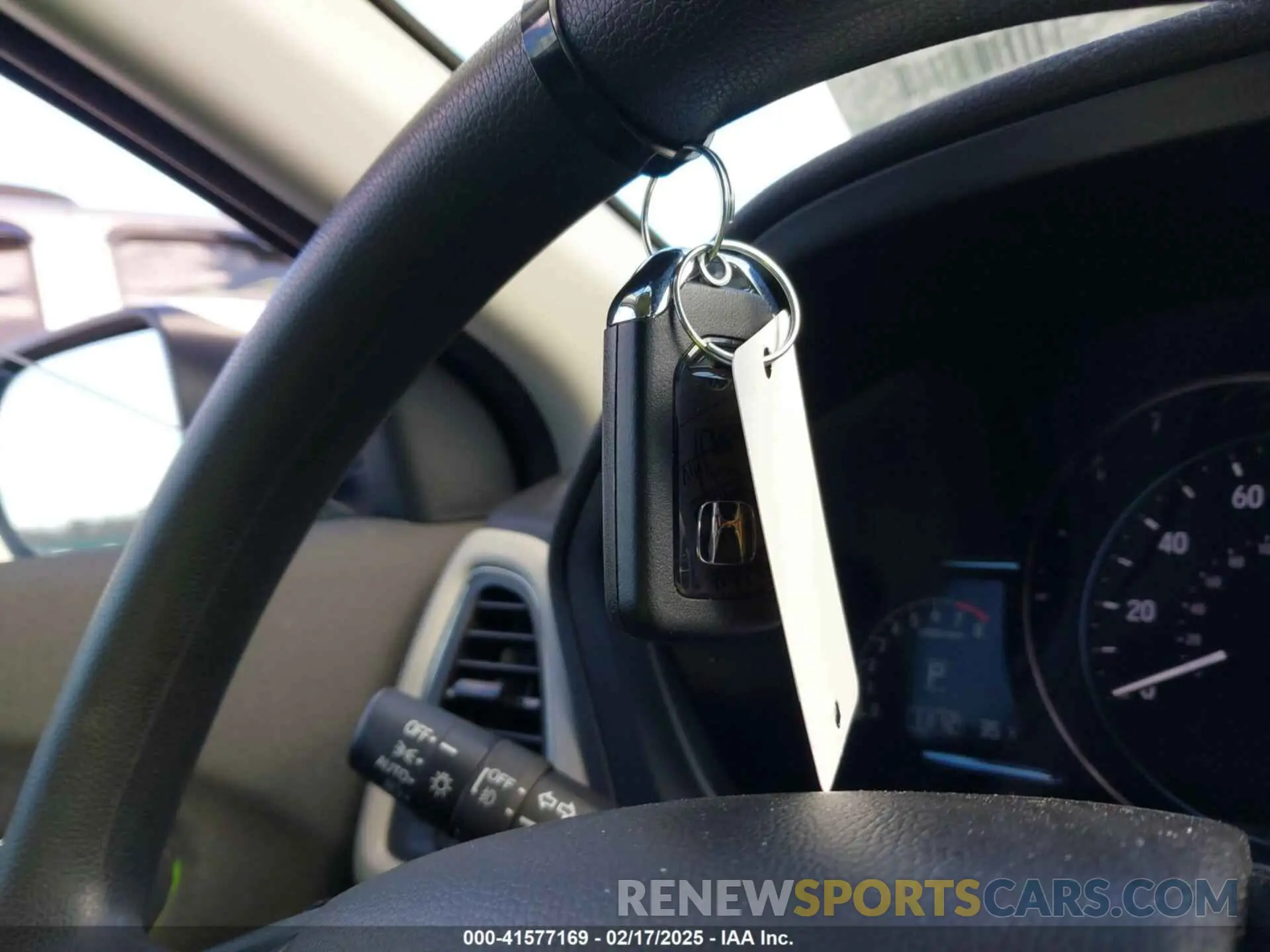 11 Photograph of a damaged car 3CZRU6H58NM722653 HONDA HR-V 2022