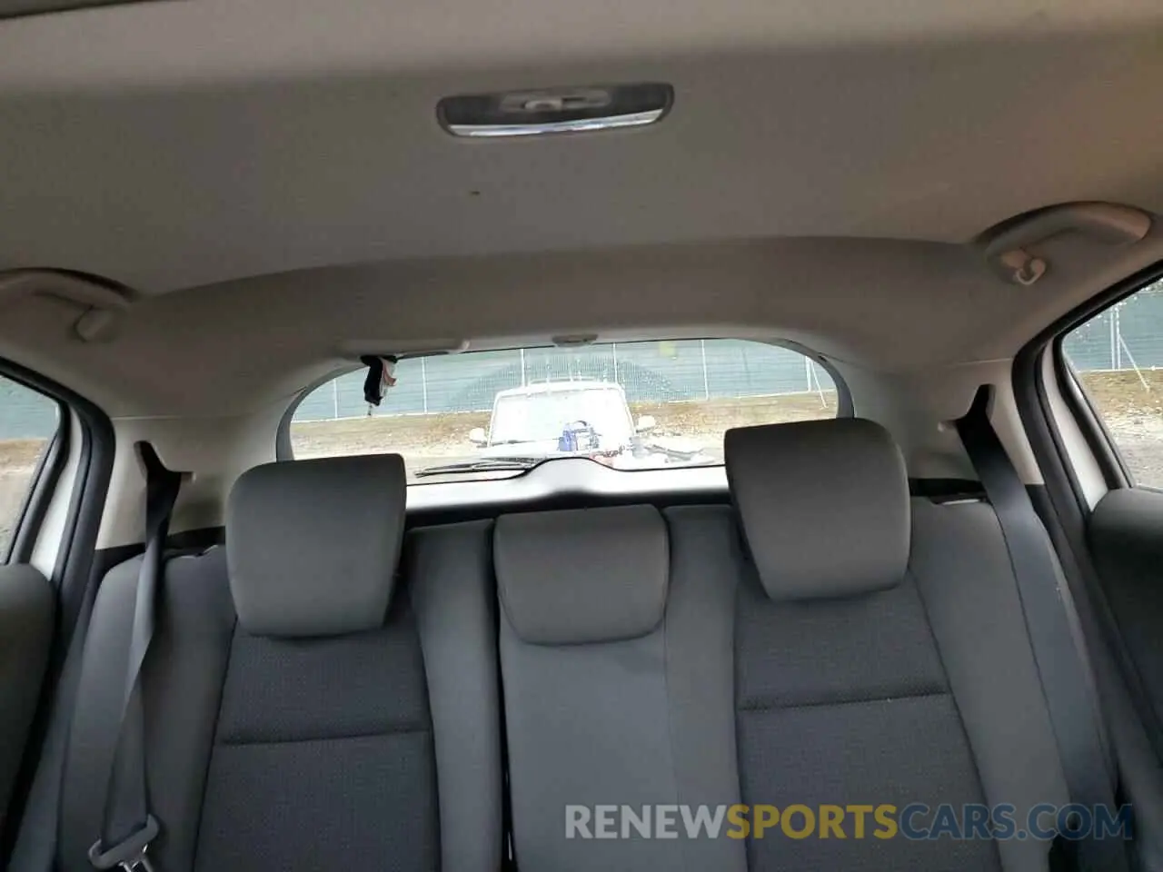 10 Photograph of a damaged car 3CZRU6H58NM738156 HONDA HR-V 2022