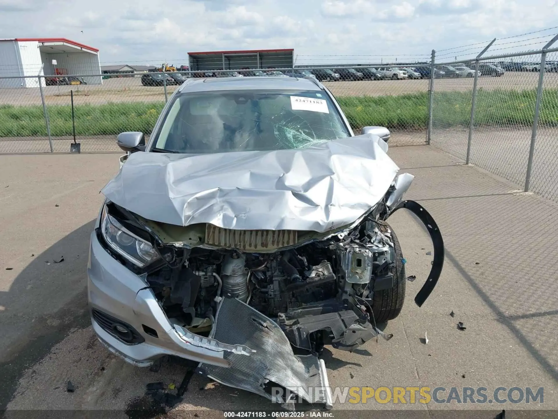 12 Photograph of a damaged car 3CZRU6H58NM766653 HONDA HR-V 2022