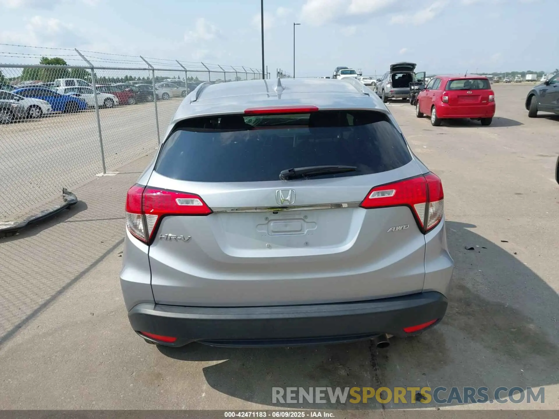 16 Photograph of a damaged car 3CZRU6H58NM766653 HONDA HR-V 2022