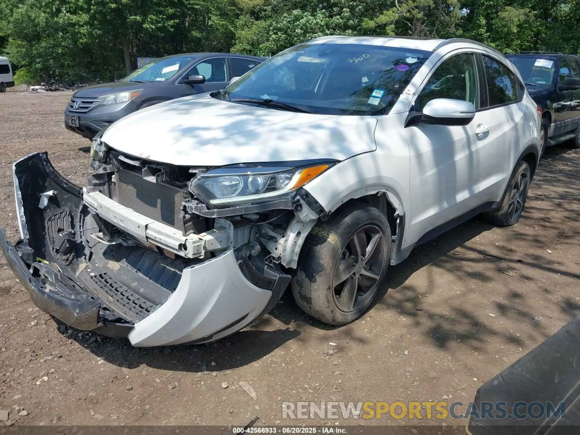 2 Photograph of a damaged car 3CZRU6H59NM730339 HONDA HR-V 2022