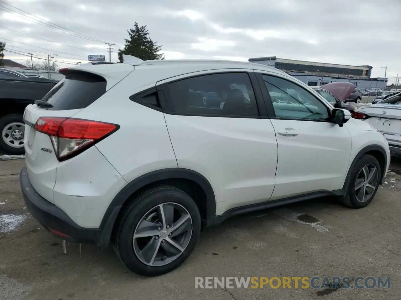 3 Photograph of a damaged car 3CZRU6H59NM731118 HONDA HR-V 2022