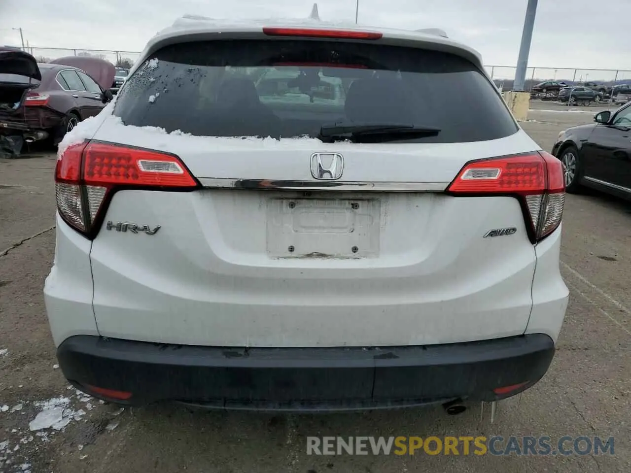 6 Photograph of a damaged car 3CZRU6H59NM731118 HONDA HR-V 2022