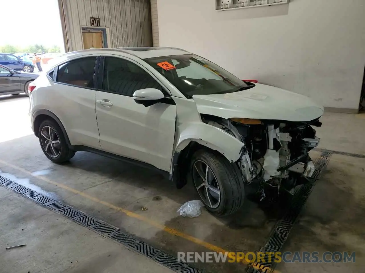 4 Photograph of a damaged car 3CZRU6H59NM739722 HONDA HR-V 2022