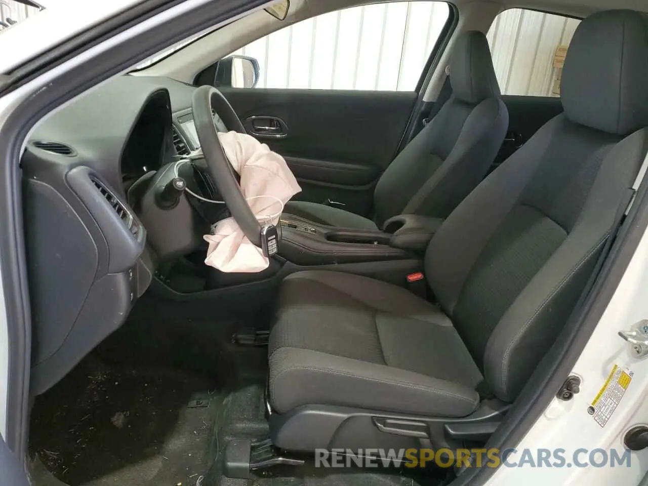 7 Photograph of a damaged car 3CZRU6H59NM739722 HONDA HR-V 2022