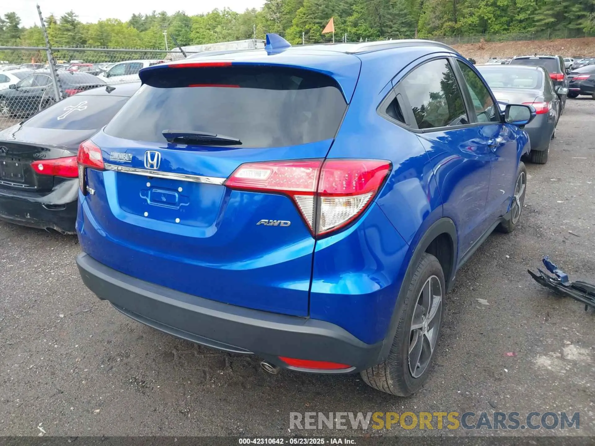 4 Photograph of a damaged car 3CZRU6H59NM750767 HONDA HR-V 2022