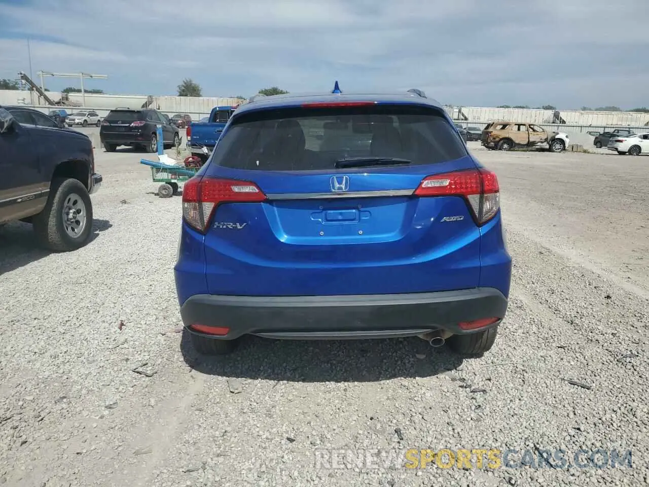 6 Photograph of a damaged car 3CZRU6H59NM764443 HONDA HR-V 2022