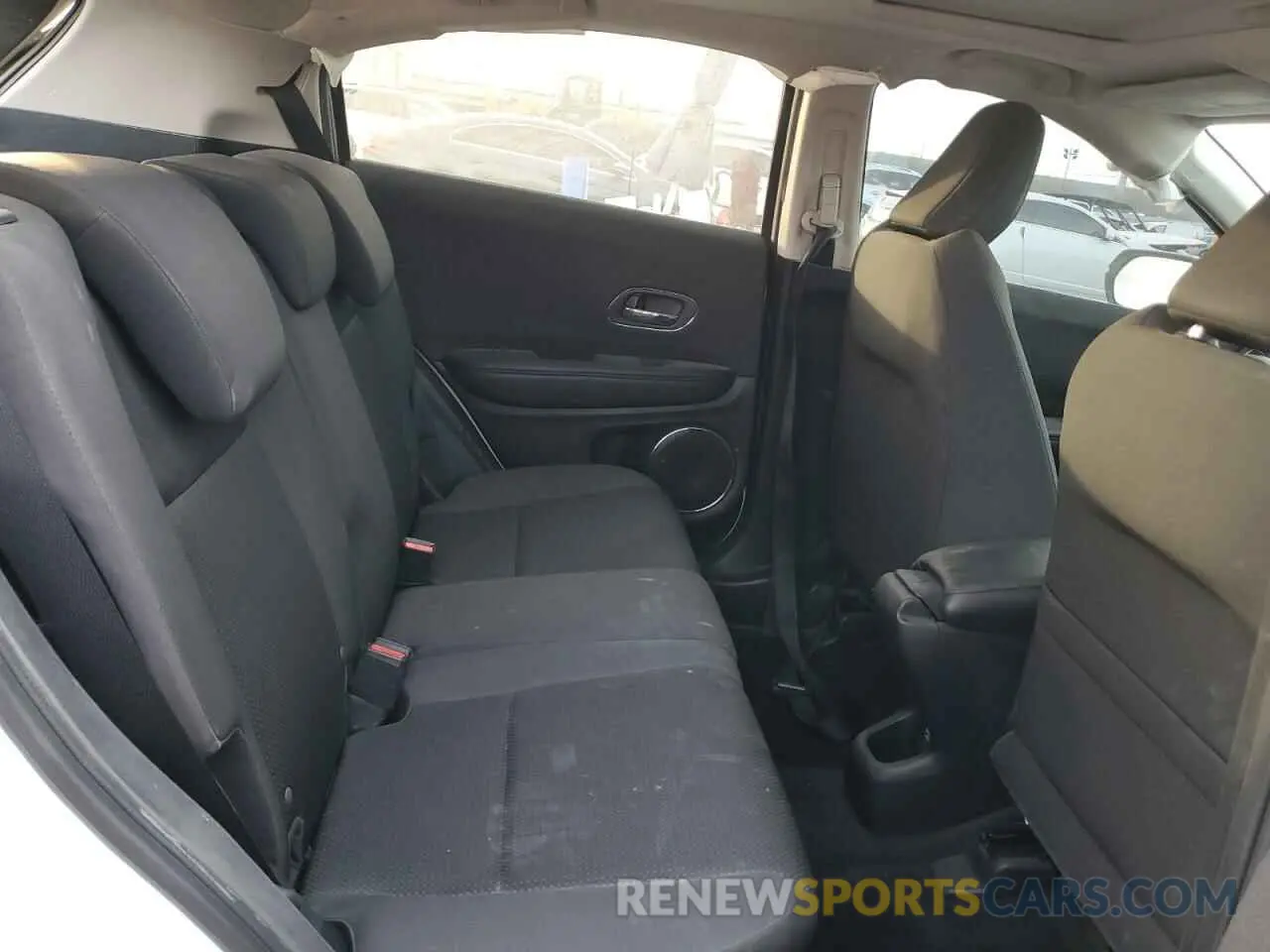 11 Photograph of a damaged car 3CZRU6H5XNM730267 HONDA HR-V 2022