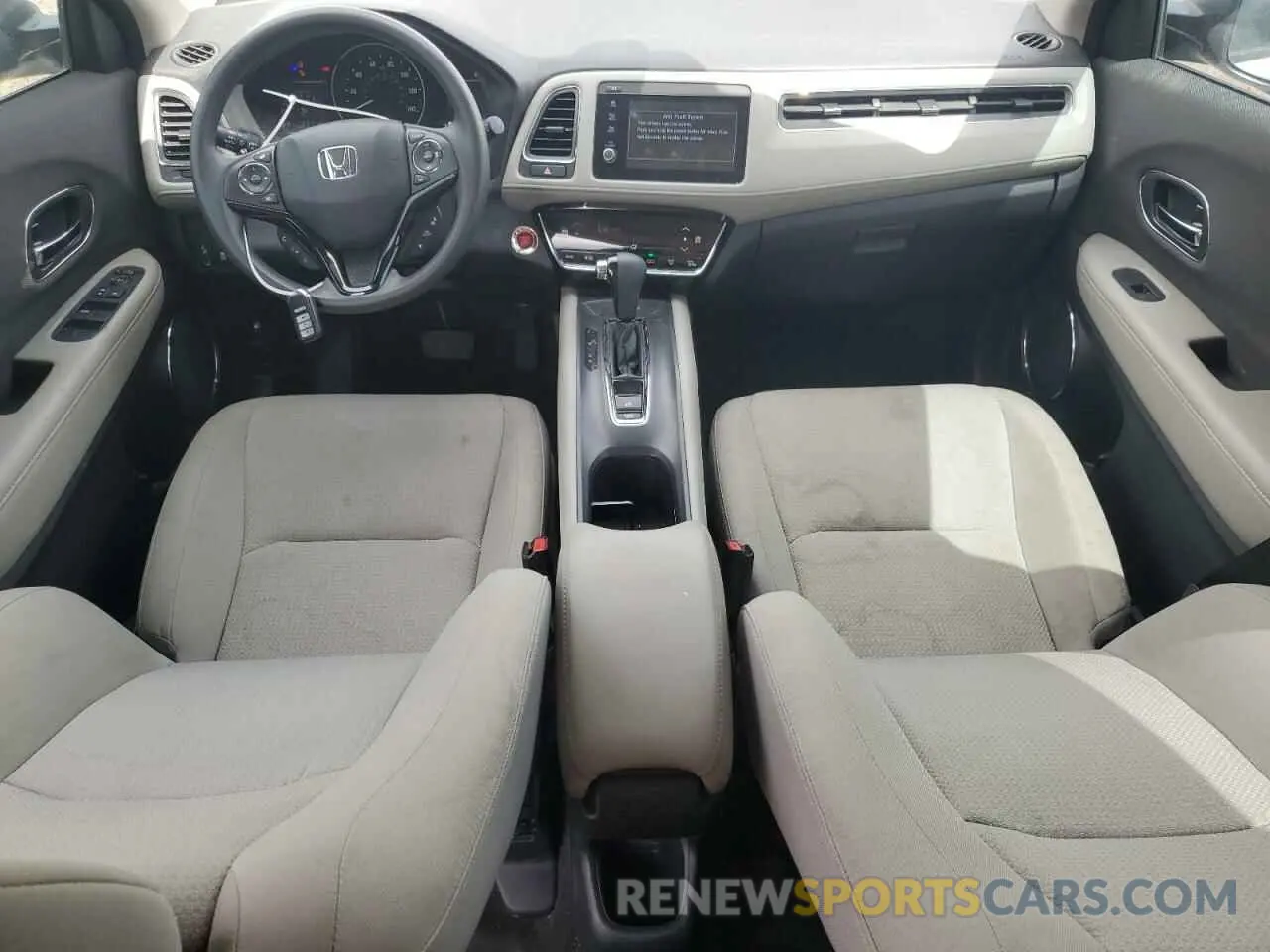 8 Photograph of a damaged car 3CZRU6H5XNM754794 HONDA HR-V 2022