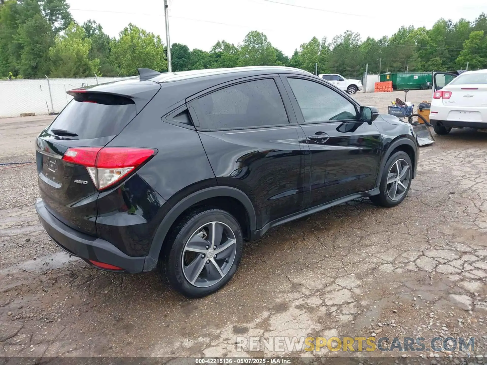 4 Photograph of a damaged car 3CZRU6H5XNM765018 HONDA HR-V 2022