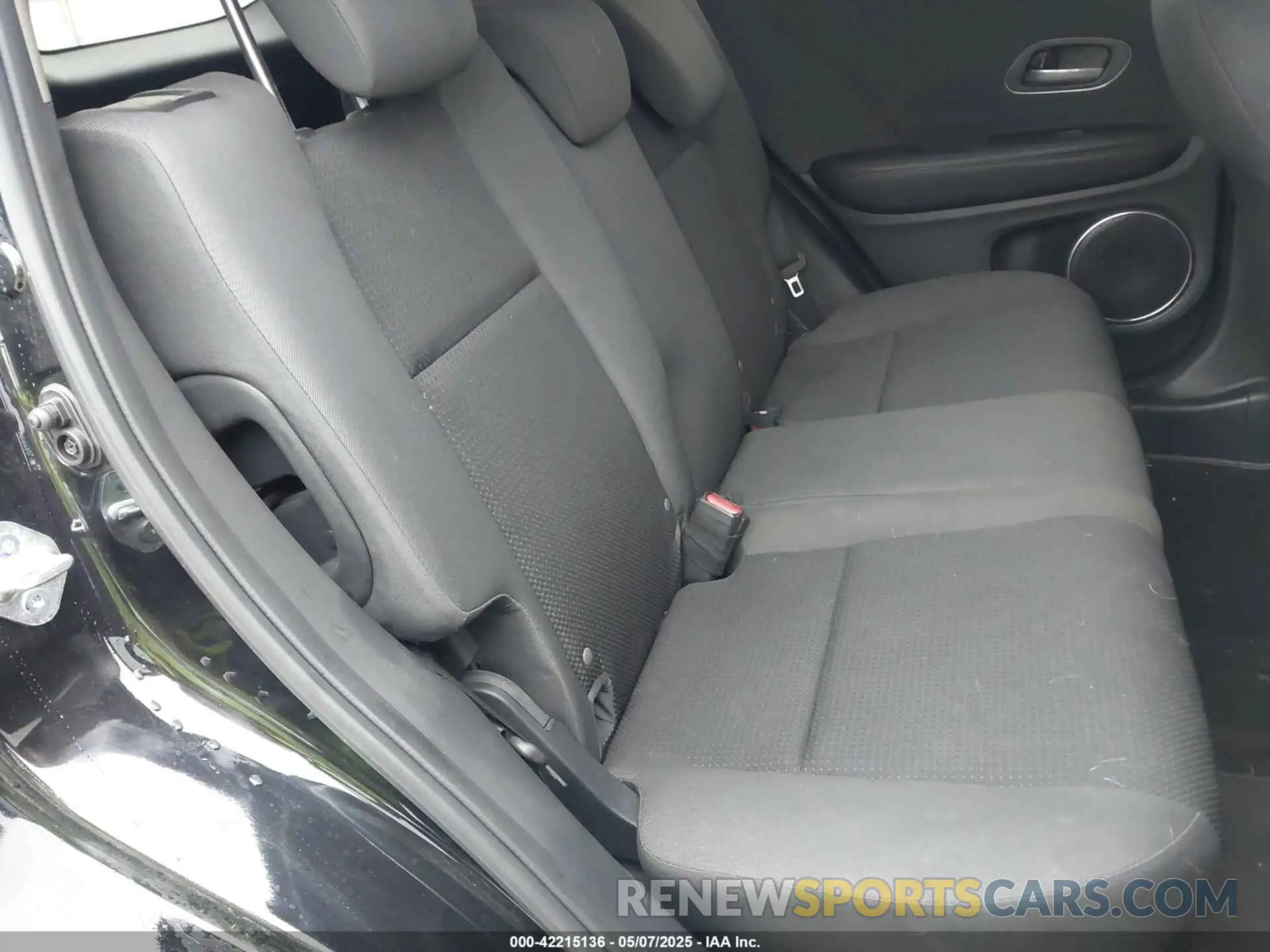 8 Photograph of a damaged car 3CZRU6H5XNM765018 HONDA HR-V 2022