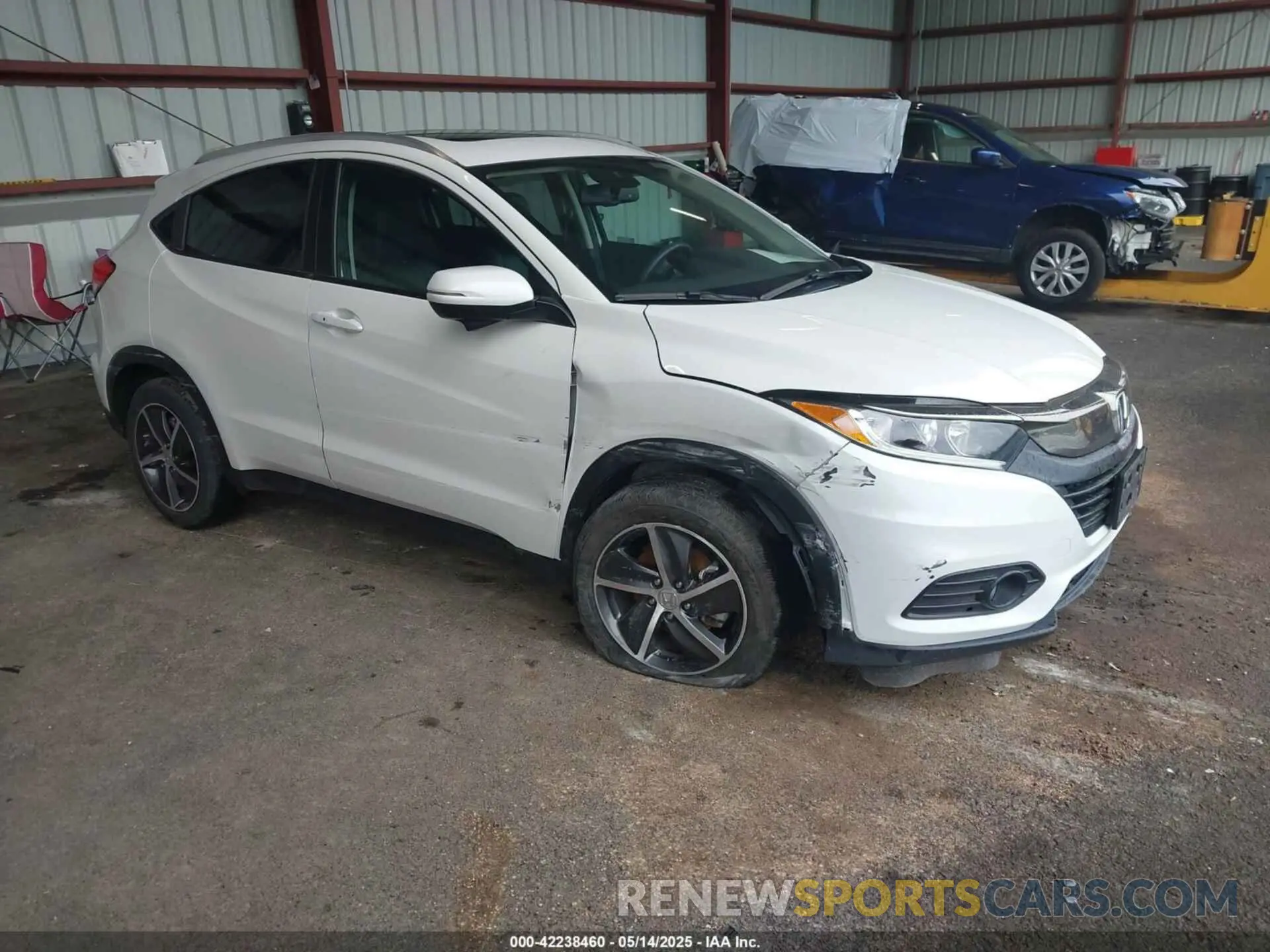 1 Photograph of a damaged car 3CZRU6H70NM719876 HONDA HR-V 2022