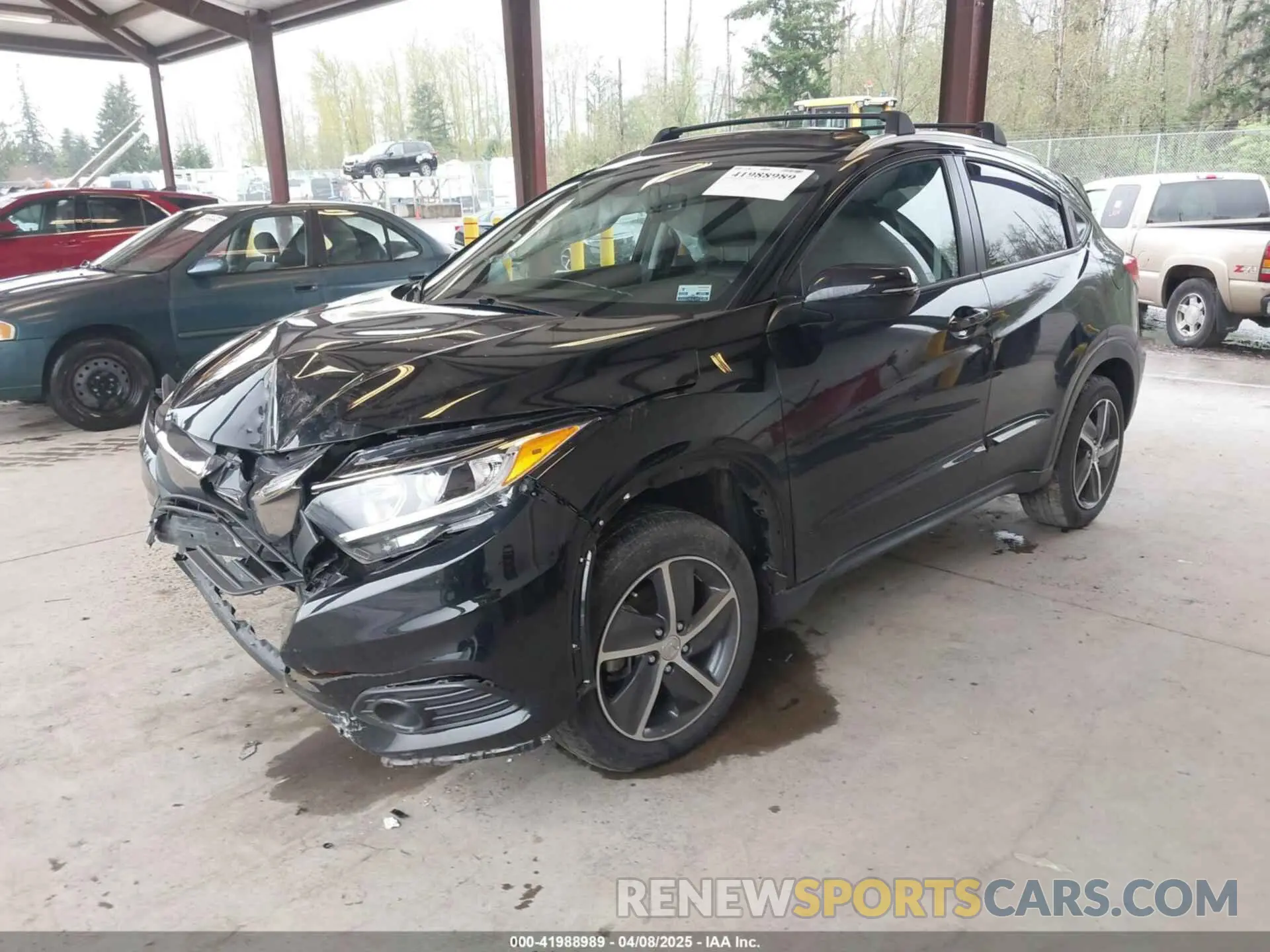 2 Photograph of a damaged car 3CZRU6H72NM719703 HONDA HR-V 2022