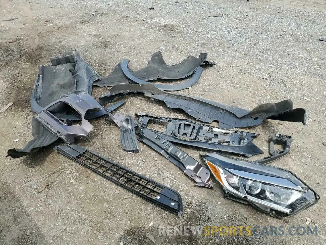 13 Photograph of a damaged car 3CZRU6H73NM731939 HONDA HR-V 2022