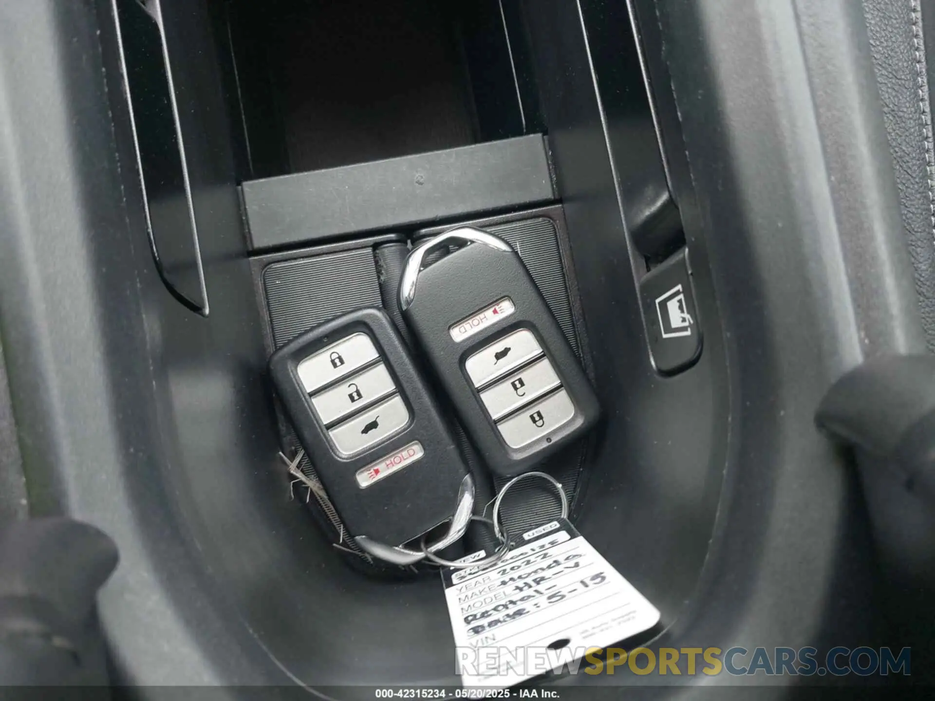 11 Photograph of a damaged car 3CZRU6H73NM747607 HONDA HR-V 2022