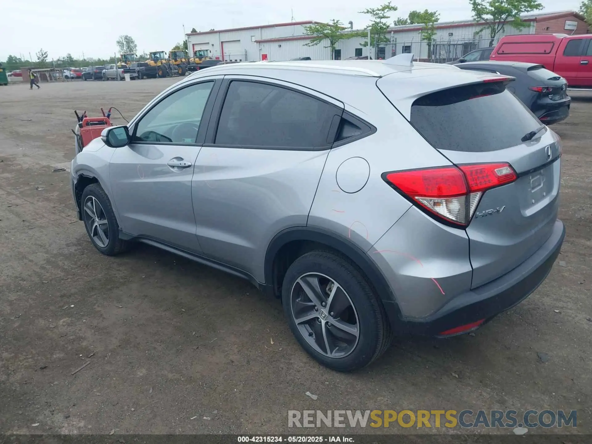 3 Photograph of a damaged car 3CZRU6H73NM747607 HONDA HR-V 2022