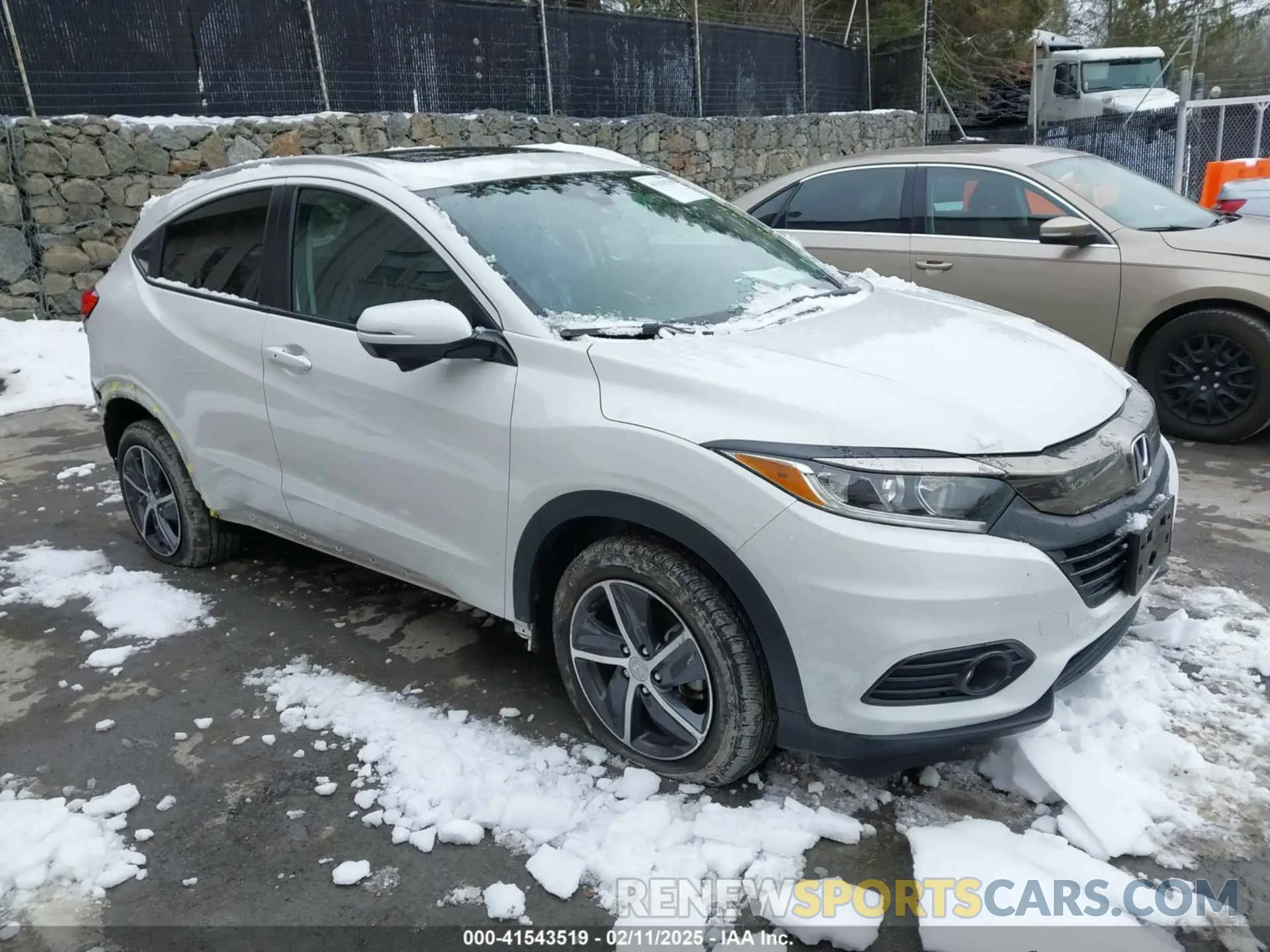1 Photograph of a damaged car 3CZRU6H74NM725048 HONDA HR-V 2022