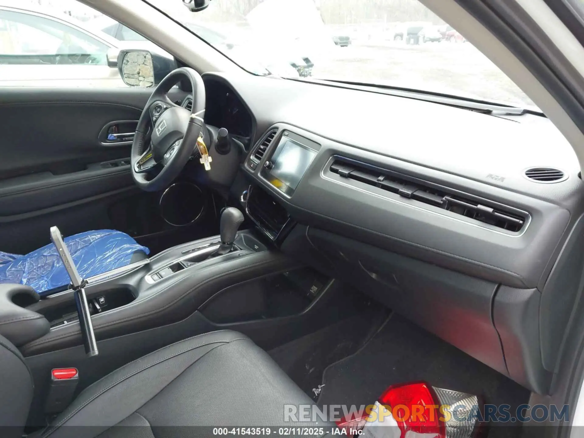 5 Photograph of a damaged car 3CZRU6H74NM725048 HONDA HR-V 2022