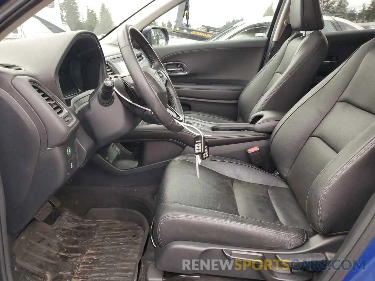 7 Photograph of a damaged car 3CZRU6H75NM713006 HONDA HR-V 2022