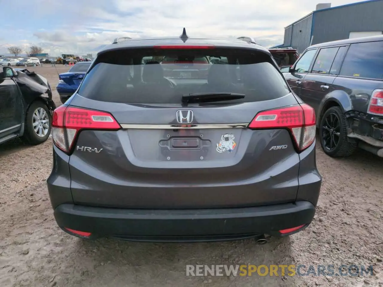 6 Photograph of a damaged car 3CZRU6H77NM731295 HONDA HR-V 2022