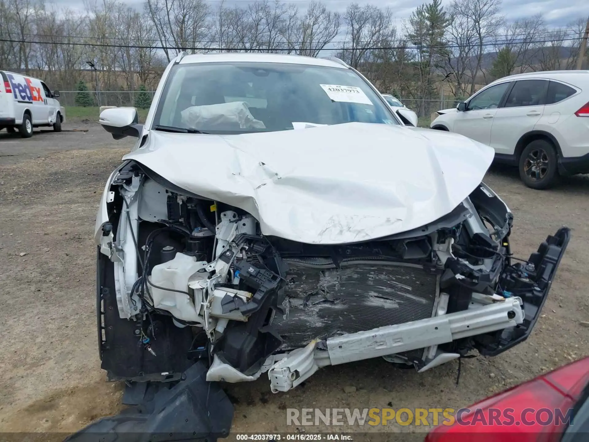 6 Photograph of a damaged car 3CZRU6H77NM739025 HONDA HR-V 2022