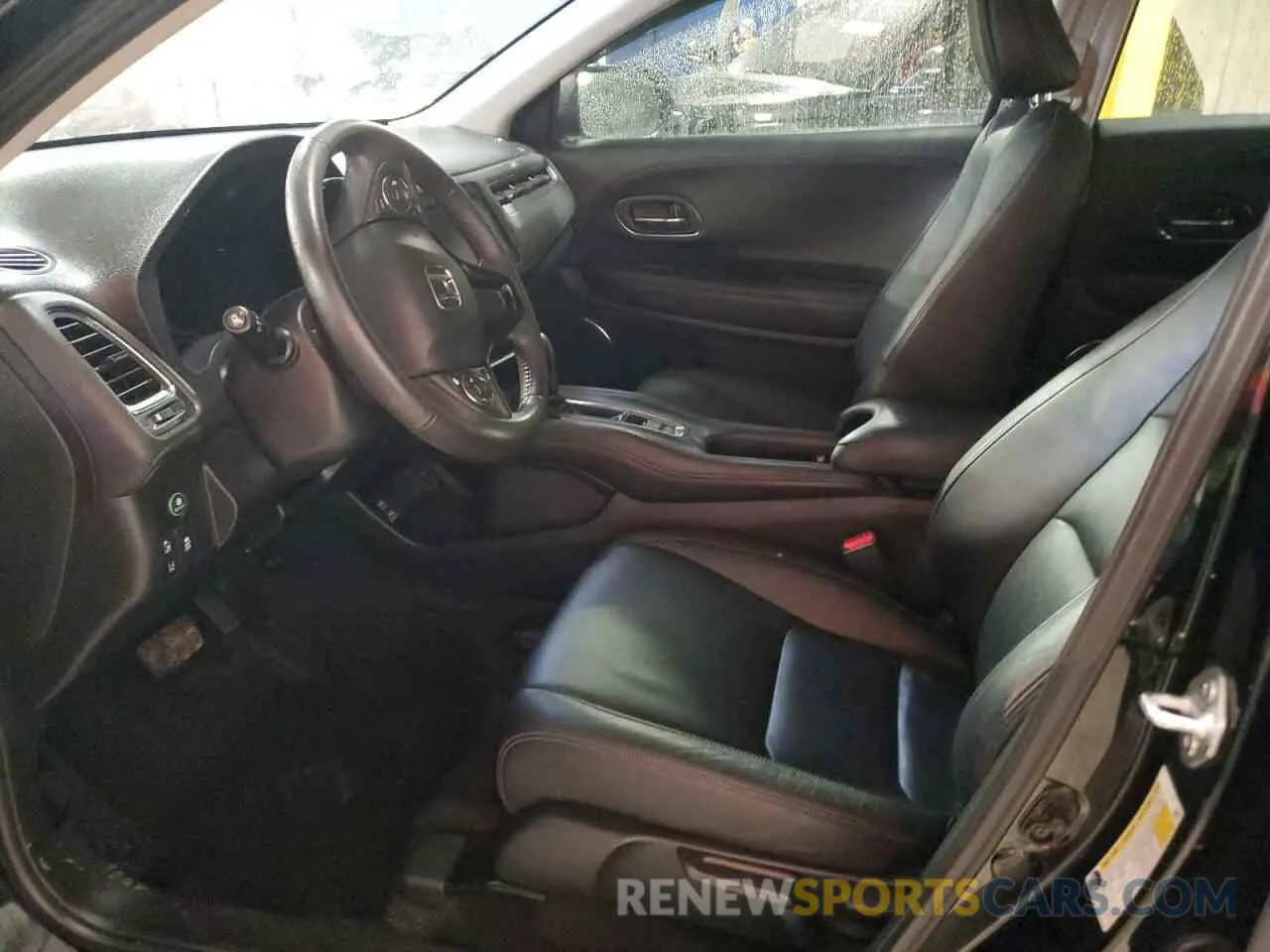 7 Photograph of a damaged car 3CZRU6H77NM758061 HONDA HR-V 2022
