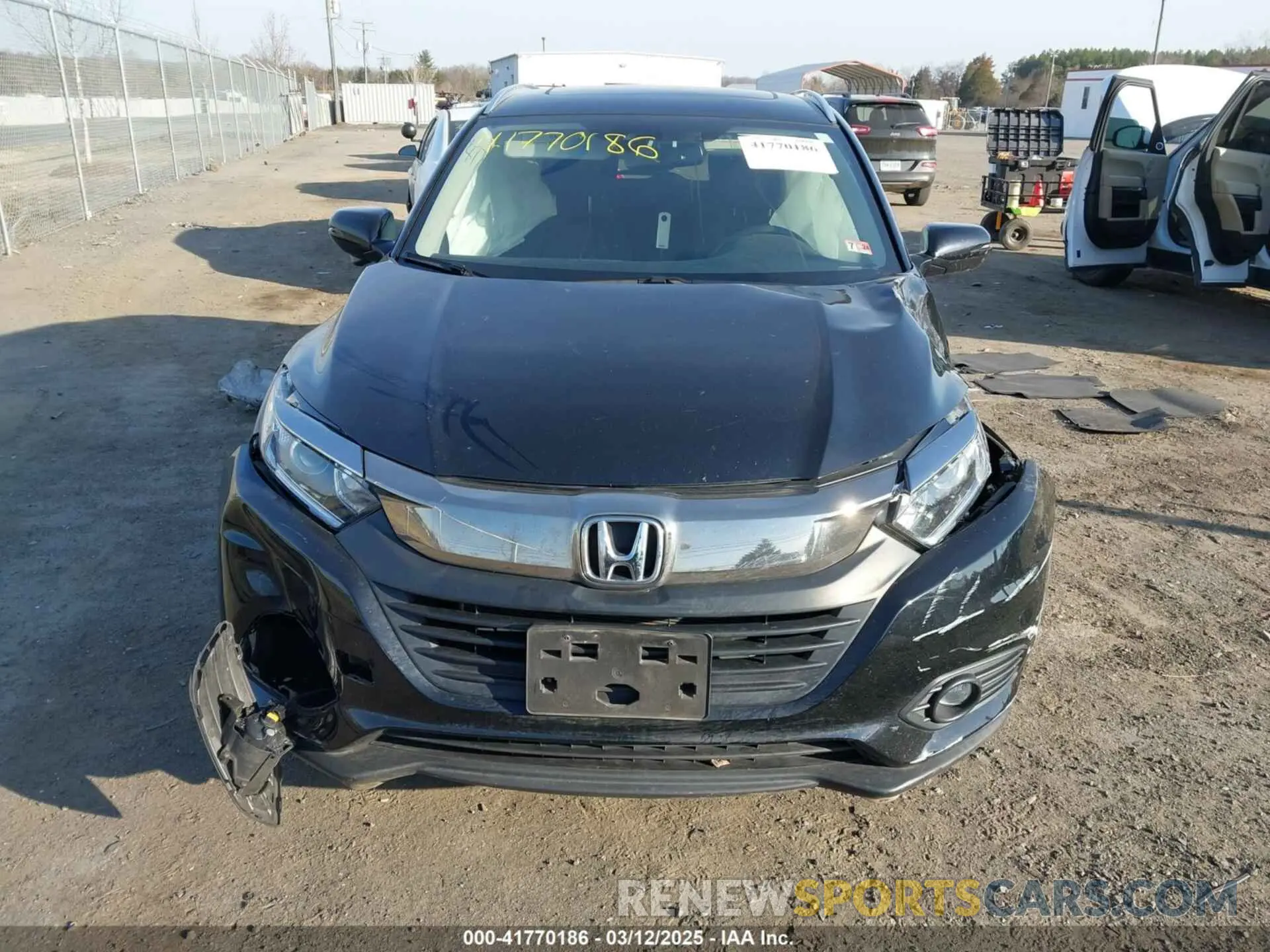 12 Photograph of a damaged car 3CZRU6H78NM700055 HONDA HR-V 2022