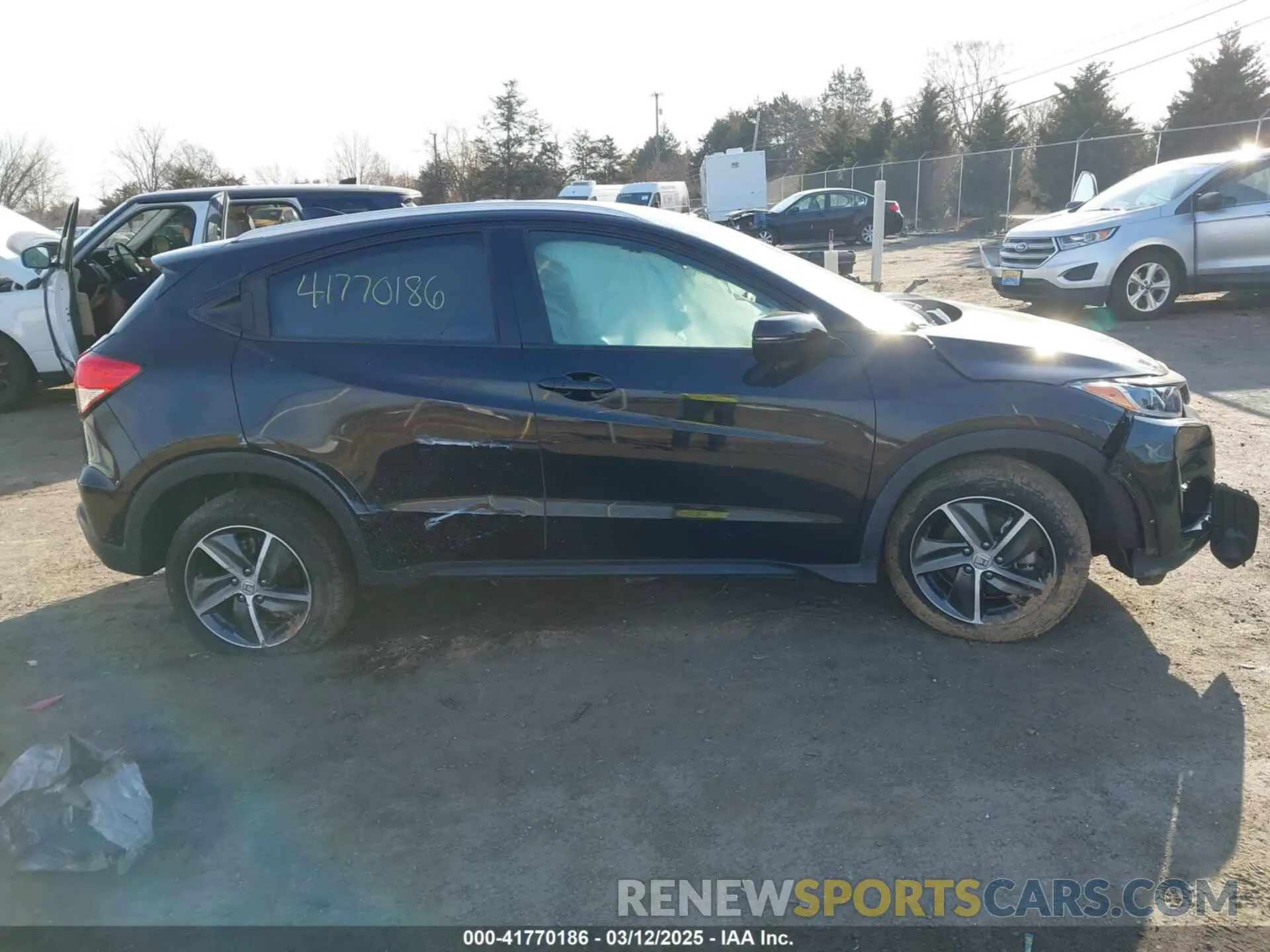 13 Photograph of a damaged car 3CZRU6H78NM700055 HONDA HR-V 2022