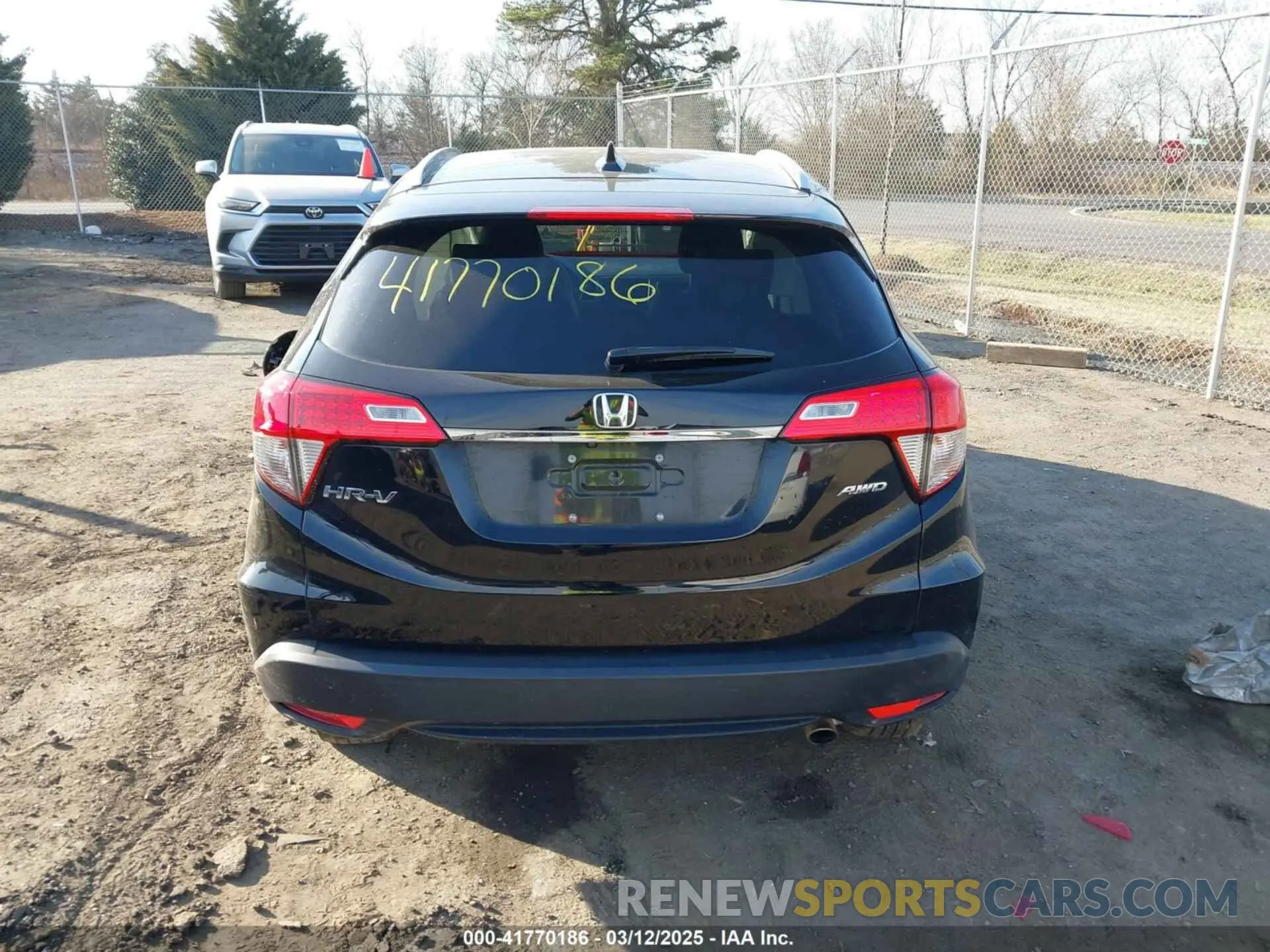 16 Photograph of a damaged car 3CZRU6H78NM700055 HONDA HR-V 2022