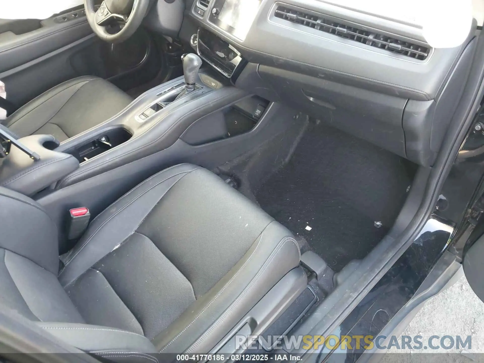 5 Photograph of a damaged car 3CZRU6H78NM700055 HONDA HR-V 2022