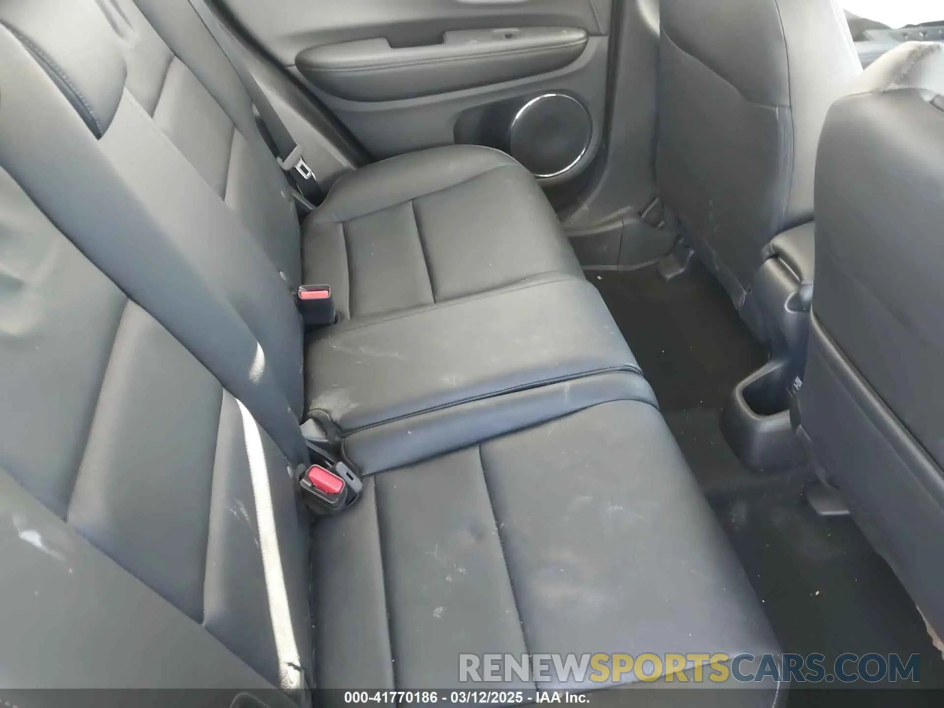 8 Photograph of a damaged car 3CZRU6H78NM700055 HONDA HR-V 2022
