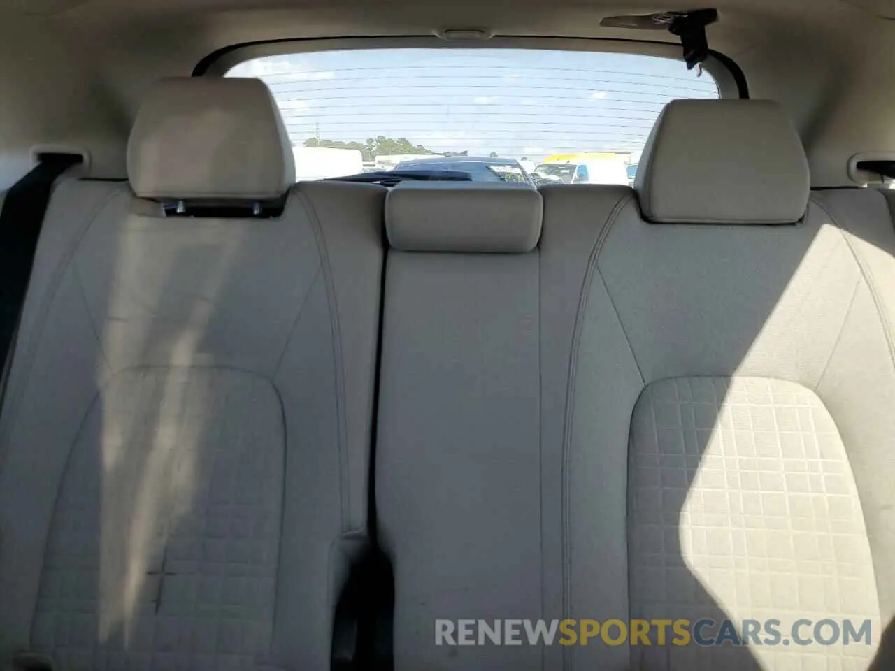 10 Photograph of a damaged car 3CZRZ1H30PM717842 HONDA HR-V 2023