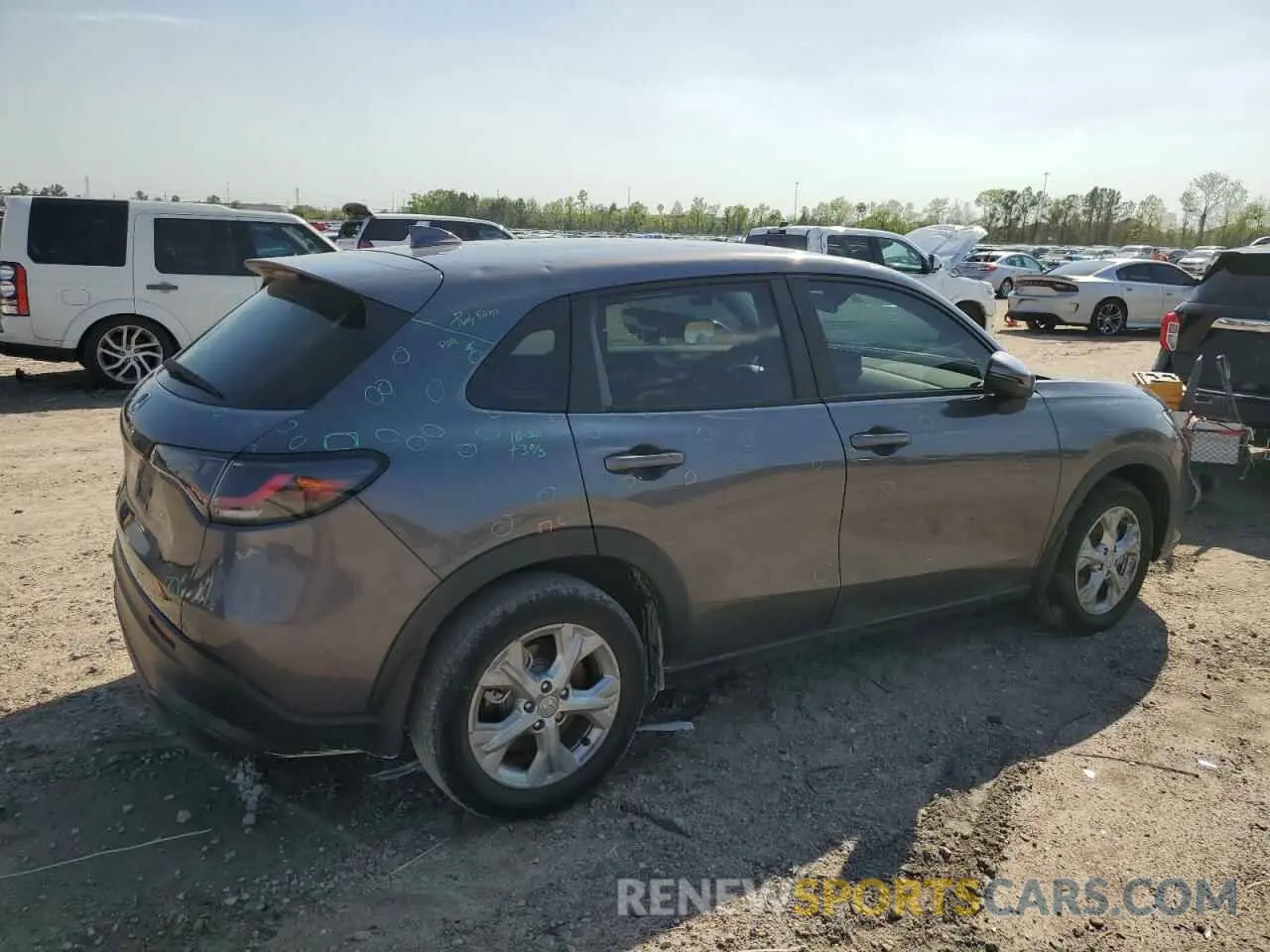 3 Photograph of a damaged car 3CZRZ1H30PM717842 HONDA HR-V 2023