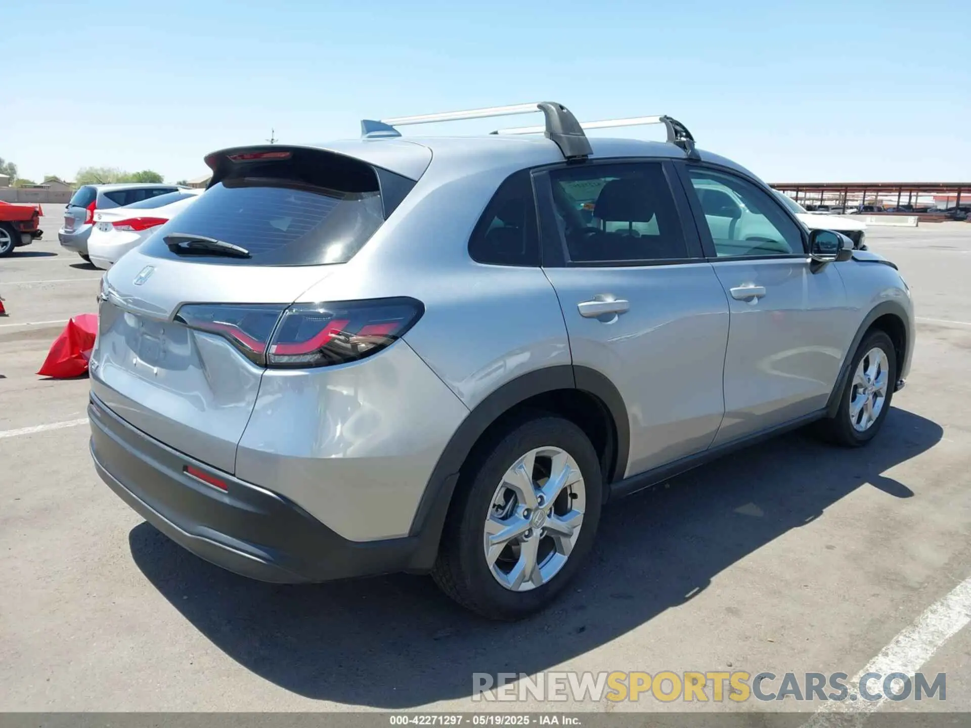 4 Photograph of a damaged car 3CZRZ1H31PM702198 HONDA HR-V 2023