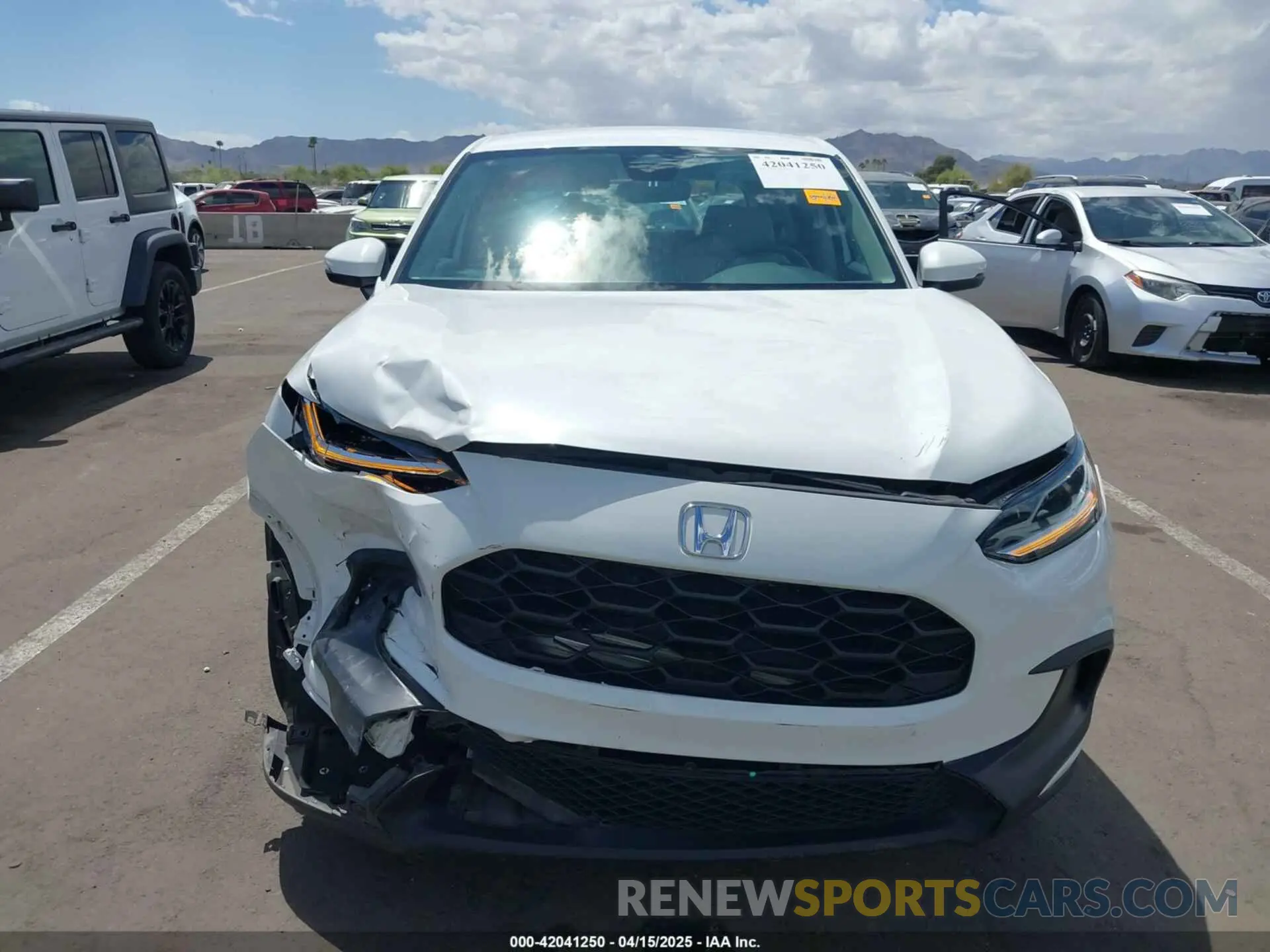 12 Photograph of a damaged car 3CZRZ1H31PM706638 HONDA HR-V 2023