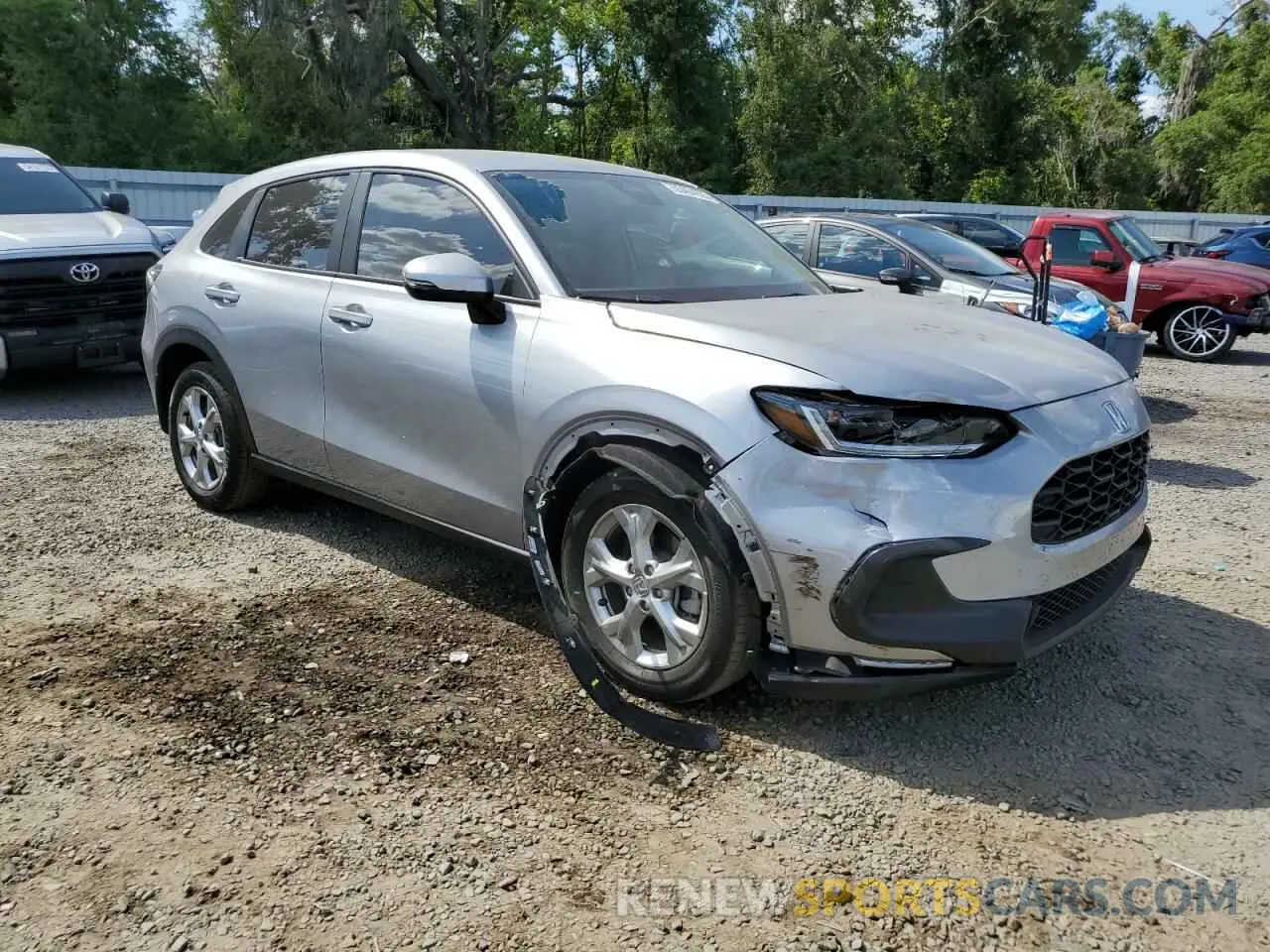 4 Photograph of a damaged car 3CZRZ1H31PM735671 HONDA HR-V 2023