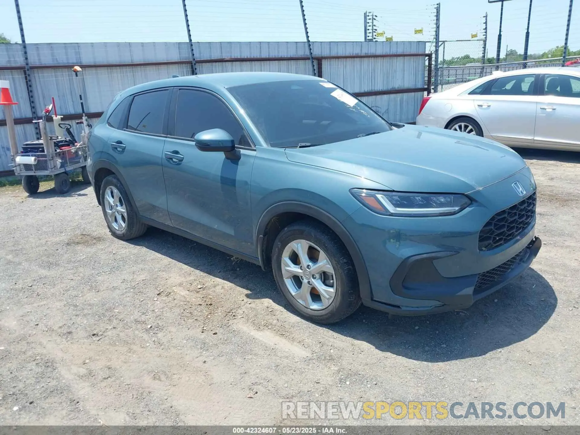 1 Photograph of a damaged car 3CZRZ1H31PM742314 HONDA HR-V 2023