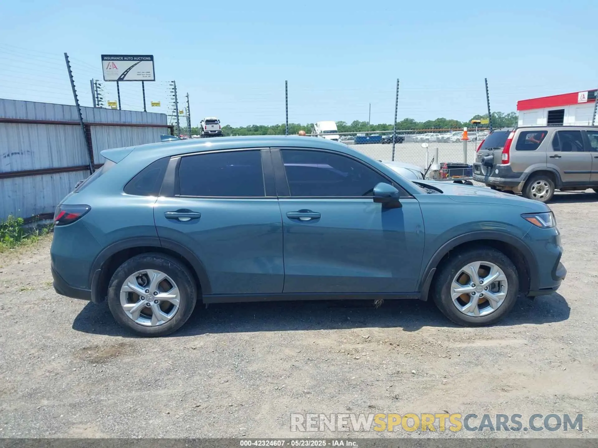 13 Photograph of a damaged car 3CZRZ1H31PM742314 HONDA HR-V 2023