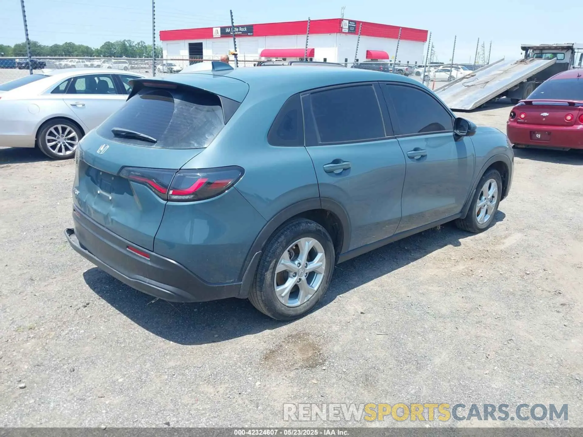 4 Photograph of a damaged car 3CZRZ1H31PM742314 HONDA HR-V 2023