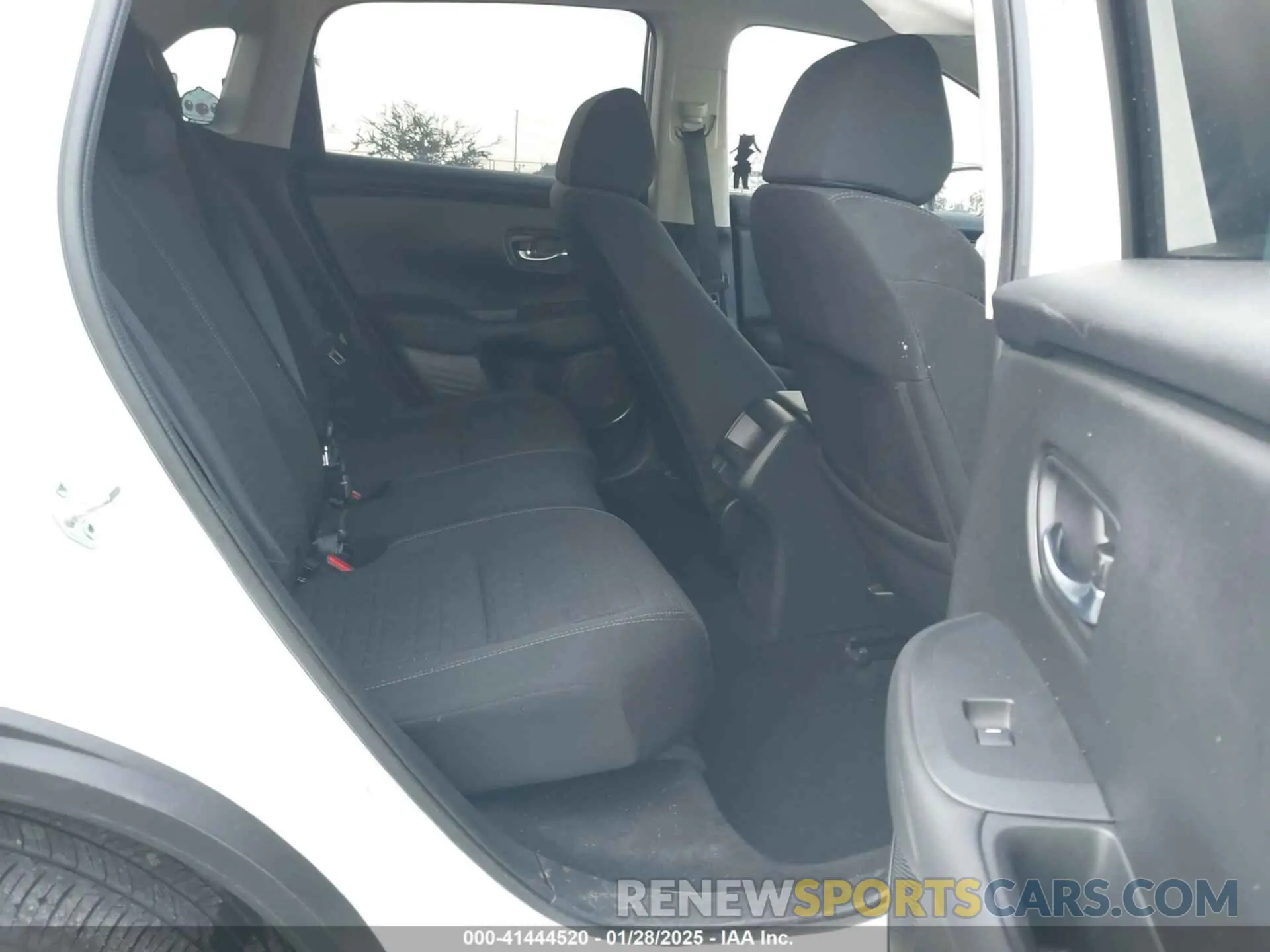 8 Photograph of a damaged car 3CZRZ1H32PM739454 HONDA HR-V 2023