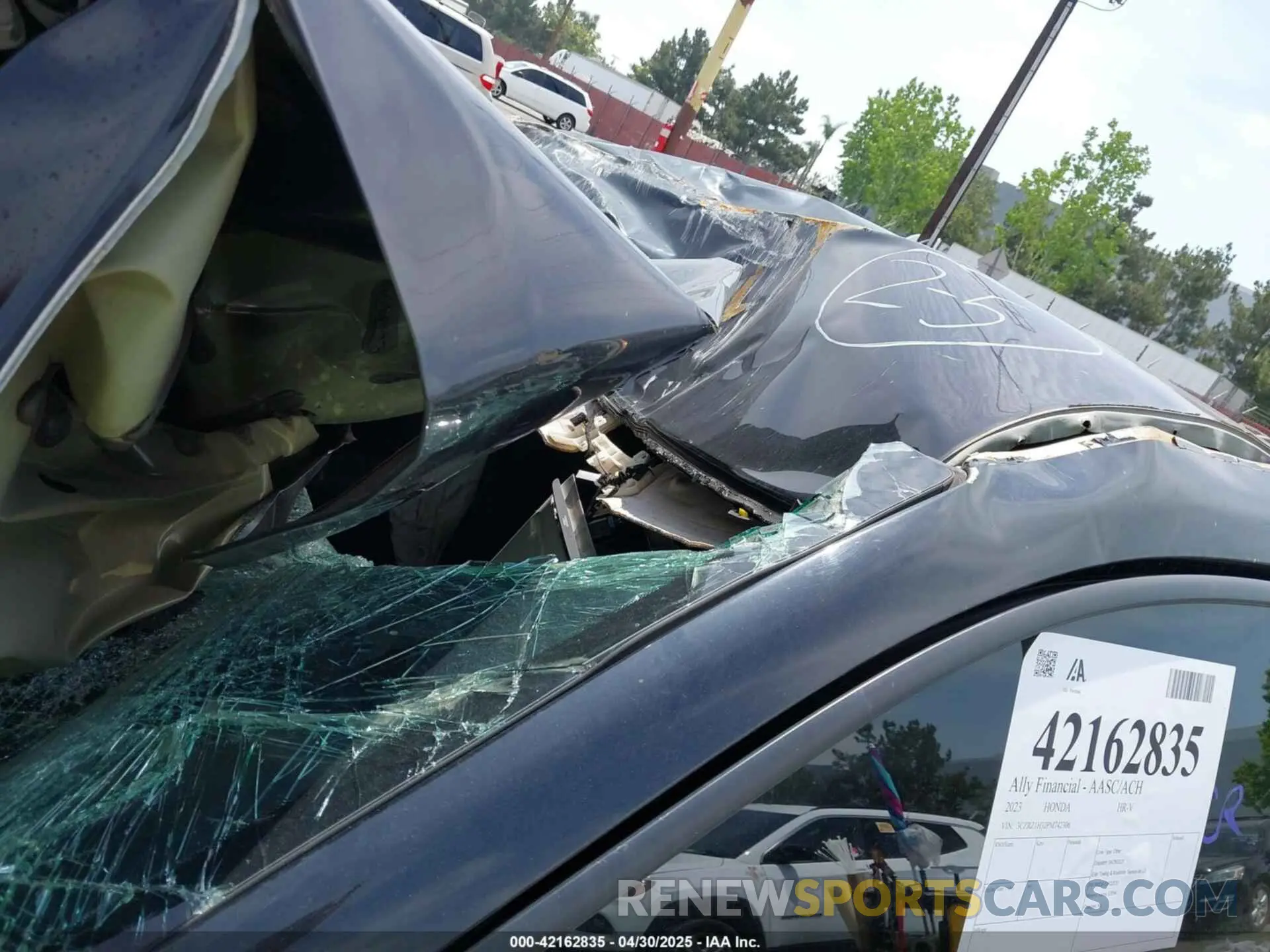 18 Photograph of a damaged car 3CZRZ1H32PM742306 HONDA HR-V 2023