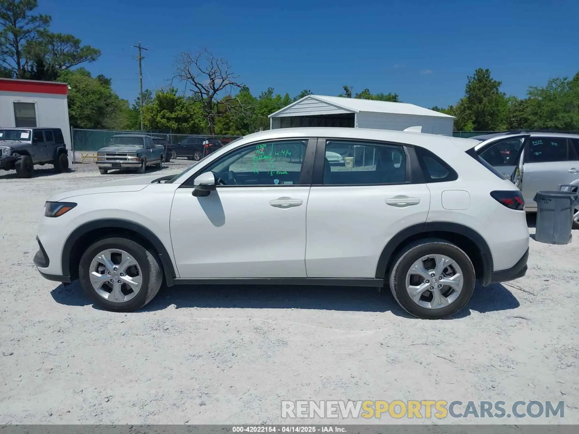 13 Photograph of a damaged car 3CZRZ1H33PM717656 HONDA HR-V 2023