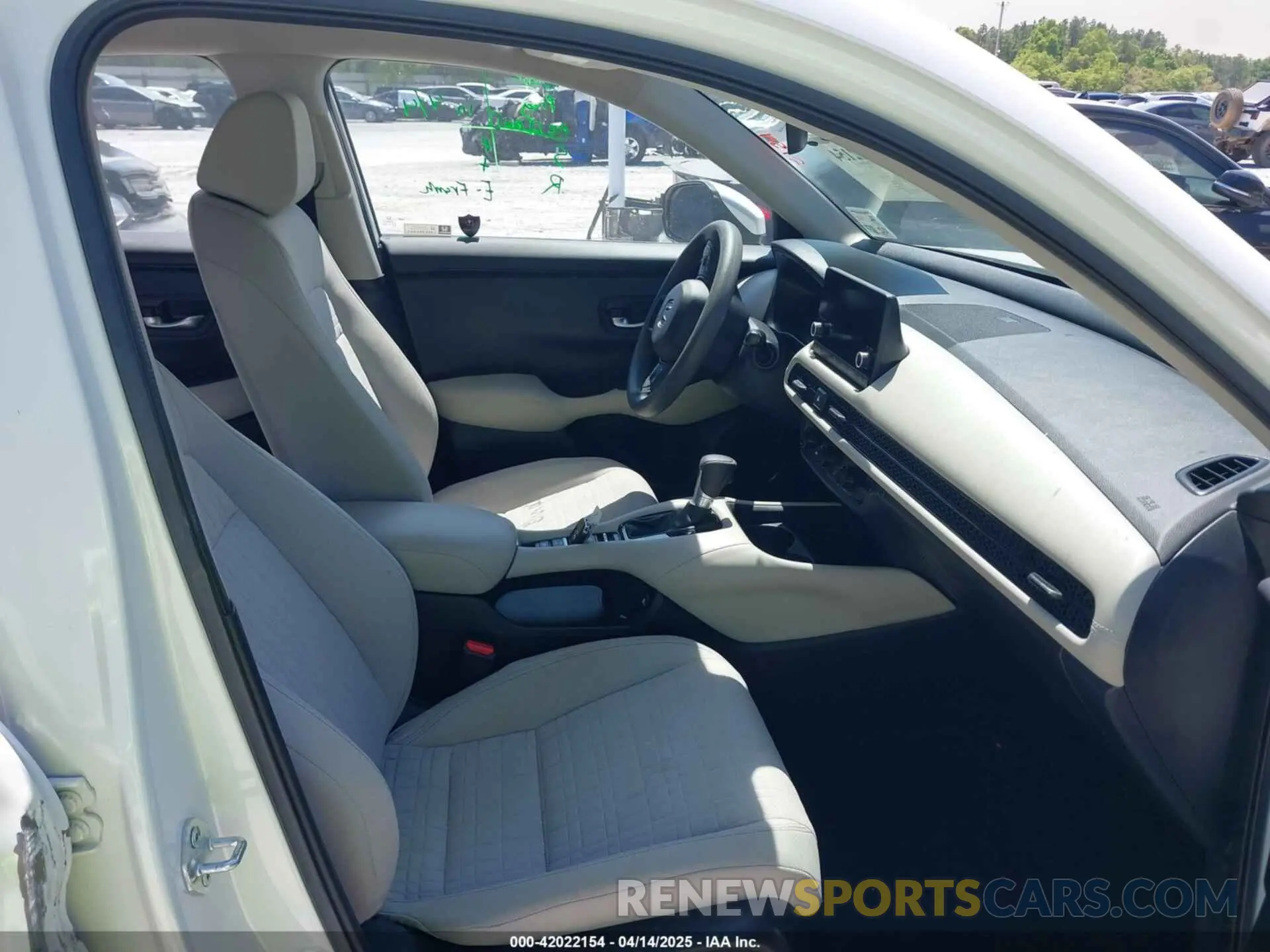 5 Photograph of a damaged car 3CZRZ1H33PM717656 HONDA HR-V 2023